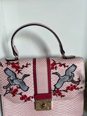 Also Theang Satchel